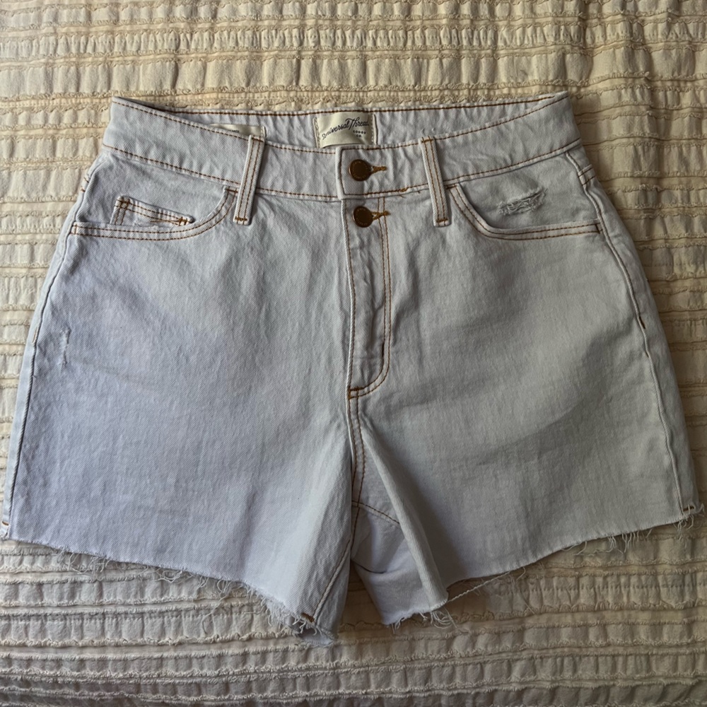 Universal thread midi shorts sized 4/27 never worn
